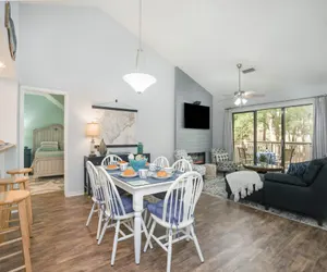 Photo 4 - 14D Richmond Park - remodeled 3BR 3BA villa