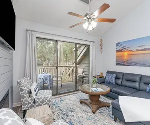 Photo 2 - 14D Richmond Park - remodeled 3BR 3BA villa