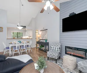 Photo 3 - 14D Richmond Park - remodeled 3BR 3BA villa