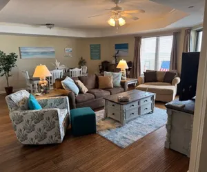 Photo 3 - Stylish Oceanview 2BR - 1603 Royale Palms