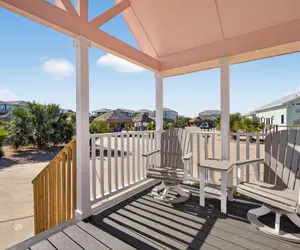 Photo 4 - Pink Flamingo SFTH2