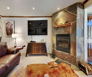 Photo 3 - Mammoth Mountain Deluxe Home (Unit 103 at 1849)