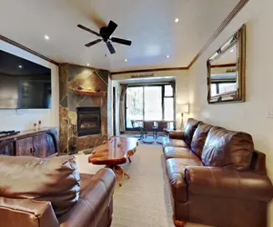 Photo 2 - Mammoth Mountain Deluxe Home (Unit 103 at 1849)