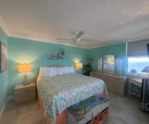 Photo 2 - Estero Beach PH5 C Penthouse Paradise: Gulf Views, Beachfront &