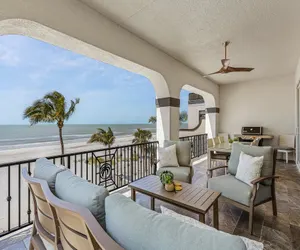 Photo 3 - 3132/3134 Curious Tides Gulf-Front 10BR Estate: Private Pools, S