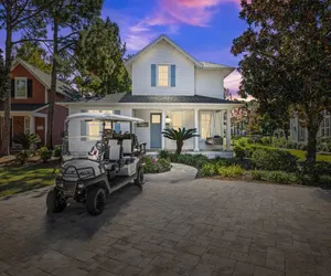 Photo 2 - 1309 Laurel Grove