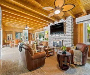 Photo 4 - Beautifully Renovated 5 bedroom Vero Beach
