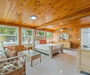 Photo 5 - Beautifully Renovated 5 bedroom Vero Beach