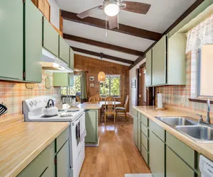 Photo 3 - Tranquil Retreat - Home with Spacious Deck & Grill