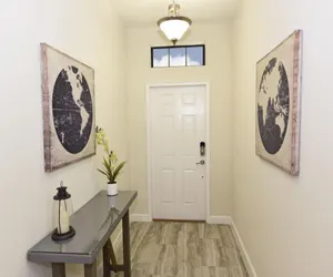 Photo 3 - Spacious 5 Bed Pool Home with Game Room
