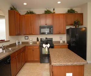 Photo 4 - Beautiful Renovated 6 Bed Pool Home