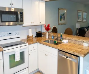 Photo 3 - Surfside II #109