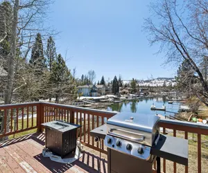 Photo 3 - Tranquil Tahoe Retreat with Hot Tub