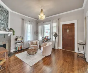 Photo 2 - Chic Bungalow in Plaza Midwood