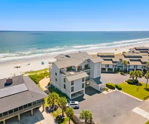 Photo 3 - Penthouse on the Point