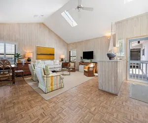 Photo 5 - Penthouse on the Point