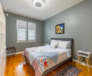 Photo 4 - Windy City Getaway | 3BR 2BA Chicago Townhouse