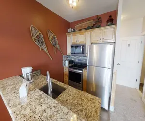 Photo 4 - Seneca 218 - Brigham Studio Condo