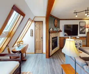 Photo 2 - Delightful 2BR Leatherbark Condo