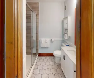 Photo 5 - Well appointed 1BR Allegheny in the Village !