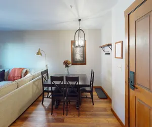Photo 5 - Plush 2BR+ at Allegheny Springs!