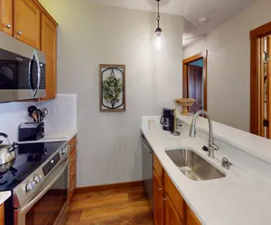 Photo 3 - Plush 2BR+ at Allegheny Springs!
