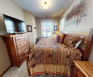 Photo 5 - Cheerful 6BR Townhome, #30,  just steps from the slopes!