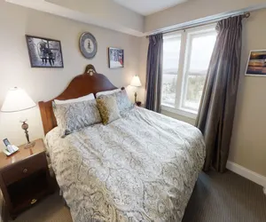 Photo 4 - Inviting 2 BR Seneca Condo