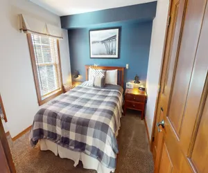 Photo 4 - Gorgeous 3BR in Allegheny Springs!