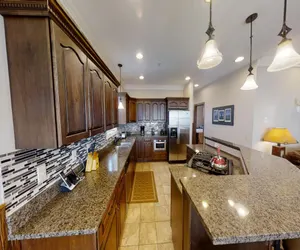 Photo 3 - Private 5BR Vacation Home in Black Bear
