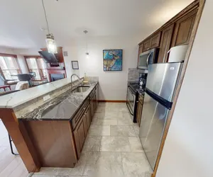 Photo 4 - Quaint and airy 1BR in Allegheny overlooks best of the village!