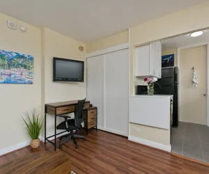 Photo 5 - Waikiki Oasis 1-Bedroom on Nahua