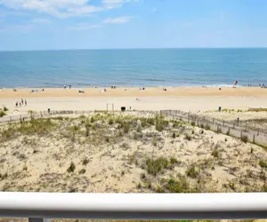 Photo 2 - Diamond Beach 511