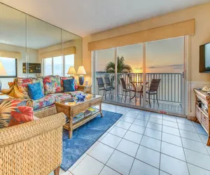 Photo 5 - Bayfront Townhome with Boat Slip, Pool and Beach