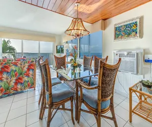 Photo 3 - Bayfront Townhome with Boat Slip, Pool and Beach