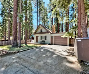 Photo 2 - CYH0876 - Island Cabin