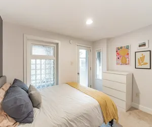 Photo 5 - Charming, Well-Lit 1BR in Fantastic Location