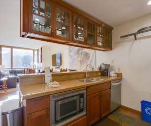 Photo 4 - Beeler Place 3 Bedroom Townhome #8
