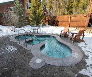 Photo 2 - 8721 Ski Tip Townhomes