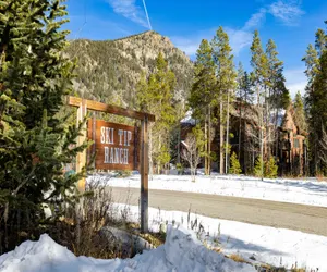 Photo 4 - 8721 Ski Tip Townhomes