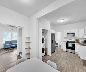 Photo 3 - Quiet Family Home - Downtown, Pet Friendly, 4 Beds