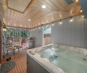 Photo 2 - Alpine Getaway