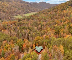 Photo 3 - Walden's Ridge Cabin