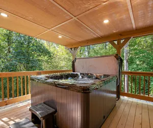 Photo 4 - Cabin On A Hill
