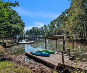 Photo 3 - Serene Lakeside Getaway with Games & Relaxation