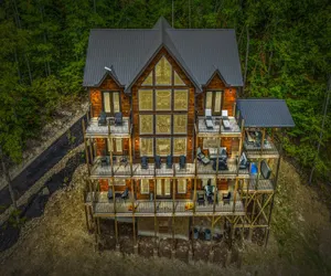 Photo 5 - Endless Blue Skies