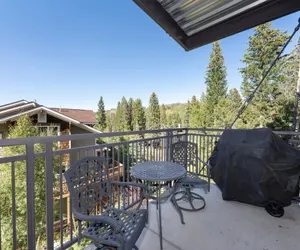 Photo 4 - Alpine Hideaway