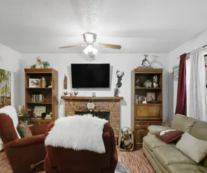 Photo 3 - Eagle's Nest - Hot Tub, Deck & Prime Location