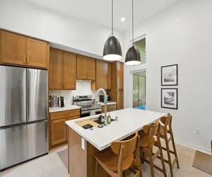 Photo 4 - 500 House - Unit B