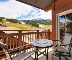 Photo 3 - Luxury 1 Bedroom Condo with Slopeside View